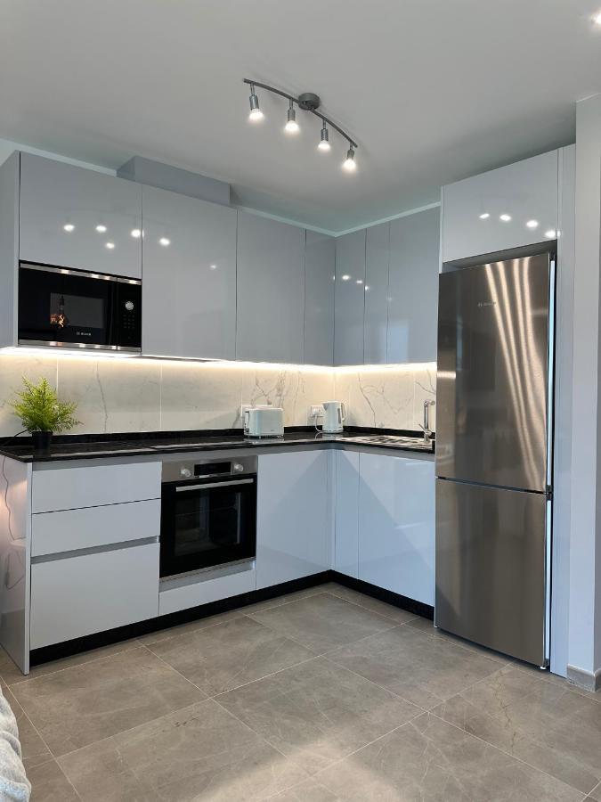 E1 Presidential Studios On High Floor With Stunning Sea Views Gibraltar Buitenkant foto