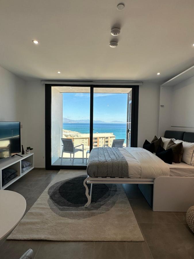 E1 Presidential Studios On High Floor With Stunning Sea Views Gibraltar Buitenkant foto